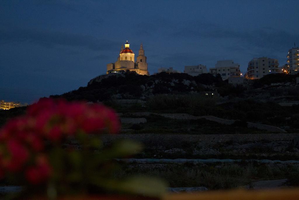 Seaside Malta Mellieha1